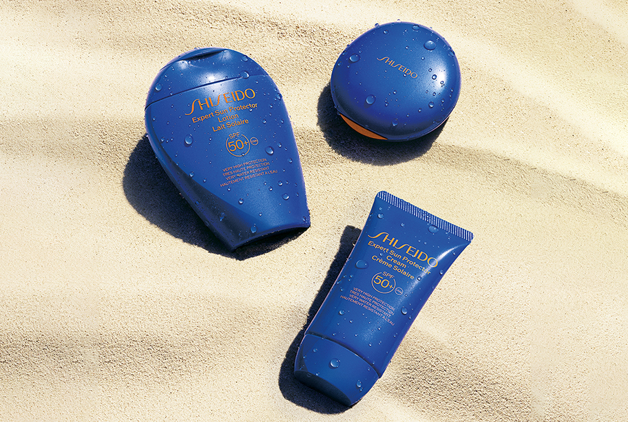 5 Tips For Reapplying Sunscreen Over Makeup | Shiseido